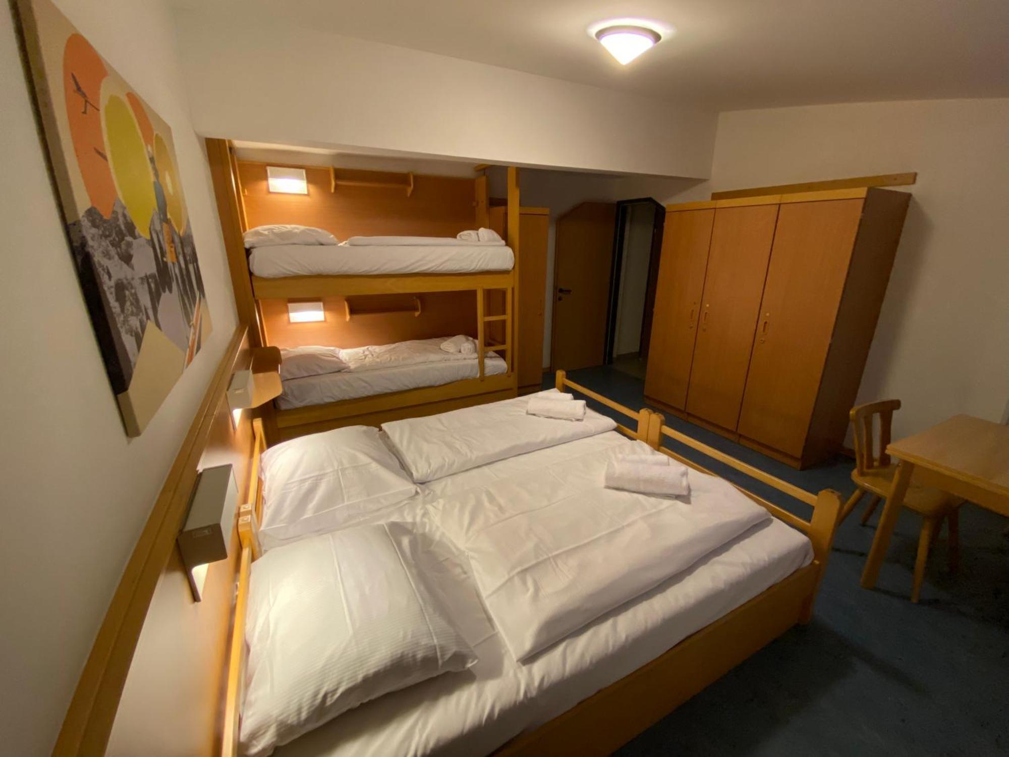 زيل أم سي Twenty Seven City Hotel المظهر الخارجي الصورة